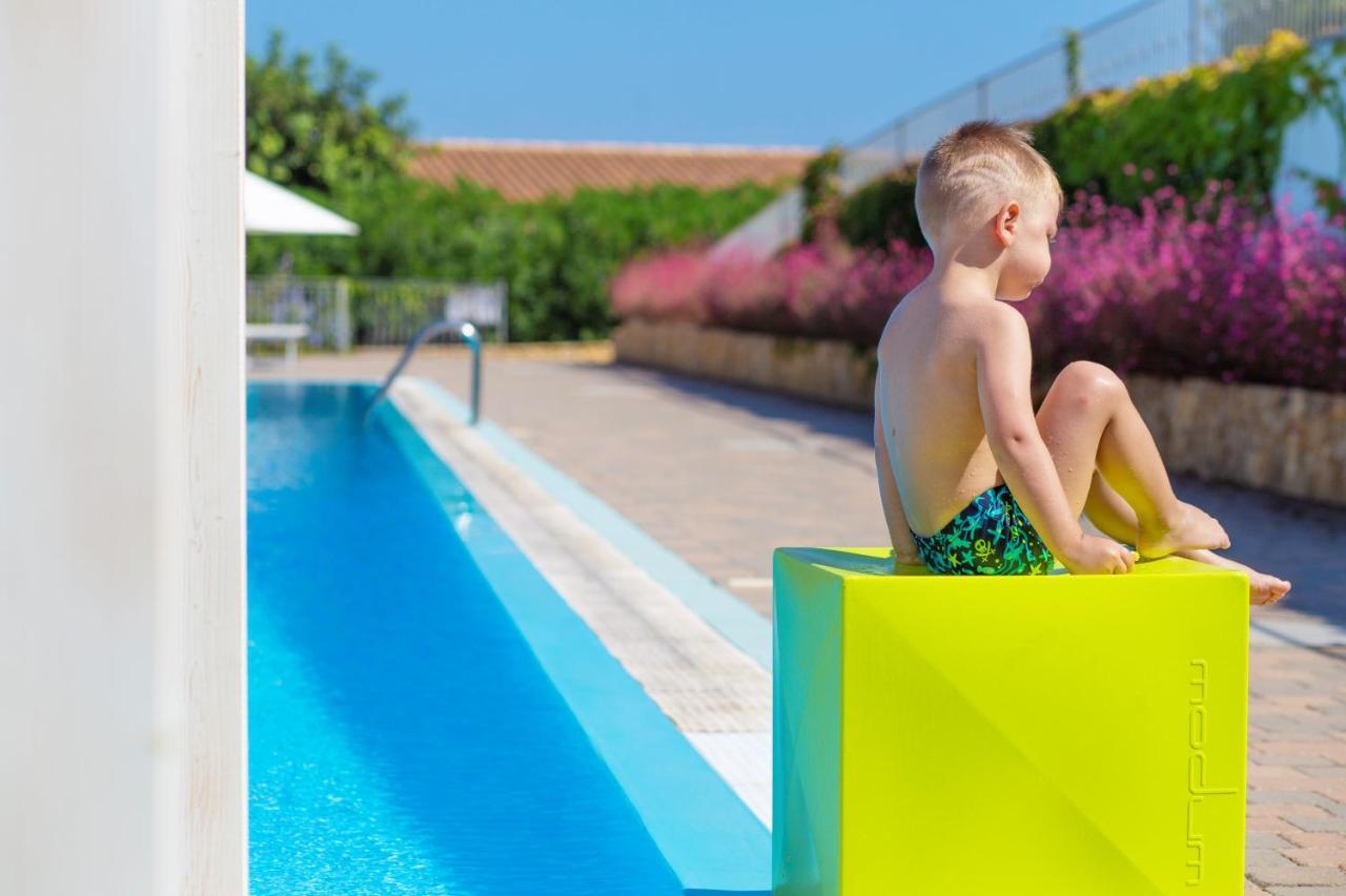 Babai Village Resort Marina di Gairo Екстериор снимка