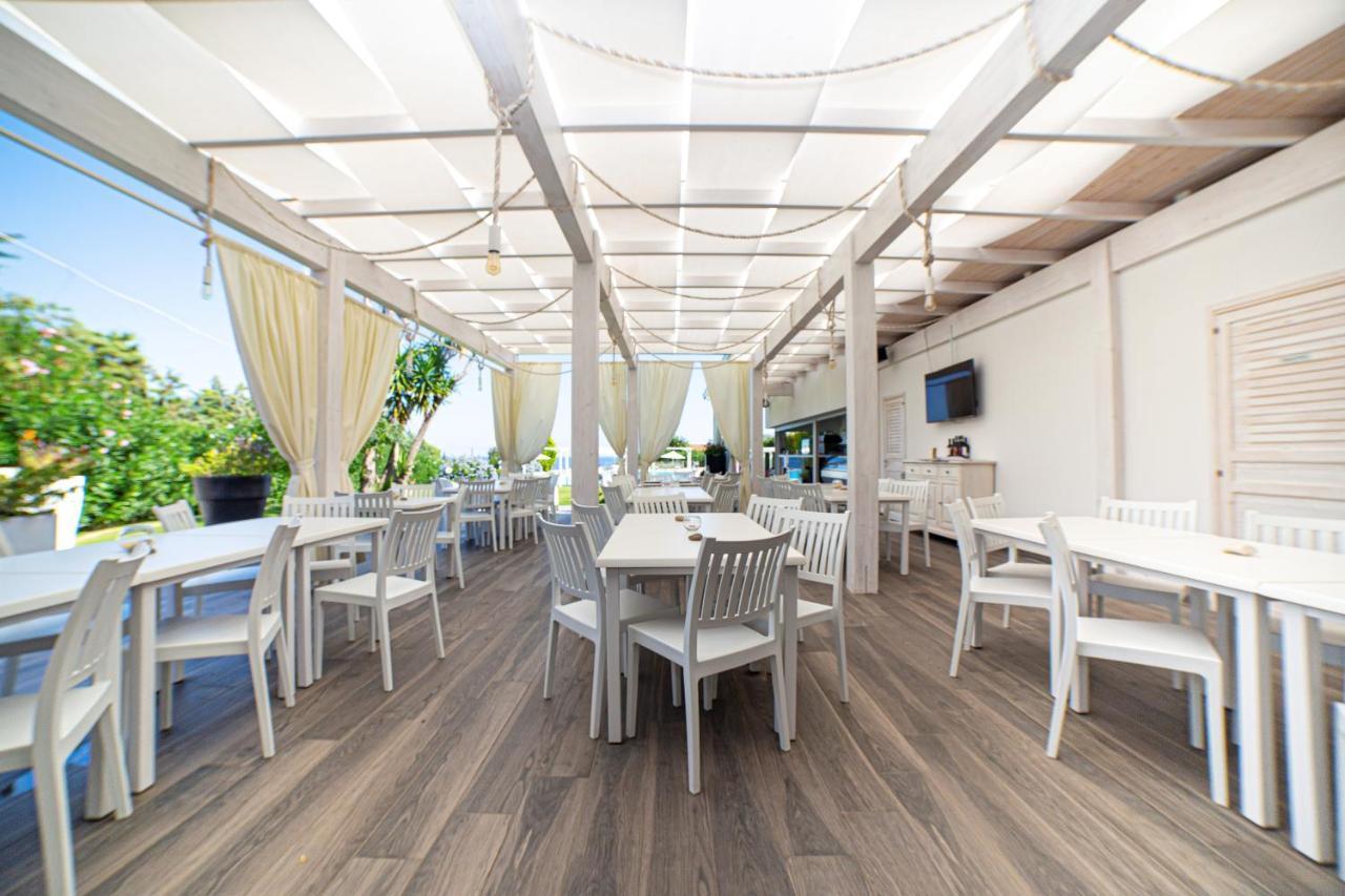 Babai Village Resort Marina di Gairo Екстериор снимка